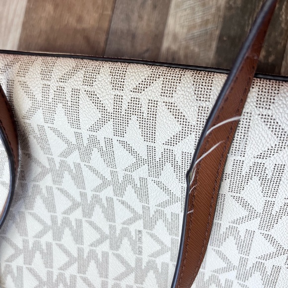 Michael Kors White Backpack - Picture 3 of 3